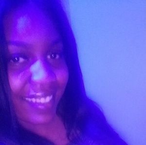 Meet your Posher, Kamillia